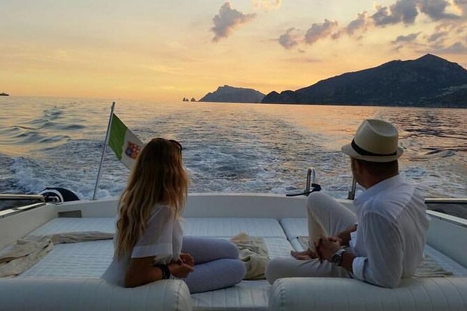 Sorrento Sunset Aperitif Cruise: Sip, Sail & Soak in the Views - The Sorrento Stop: A Quick Return to the Town Scene