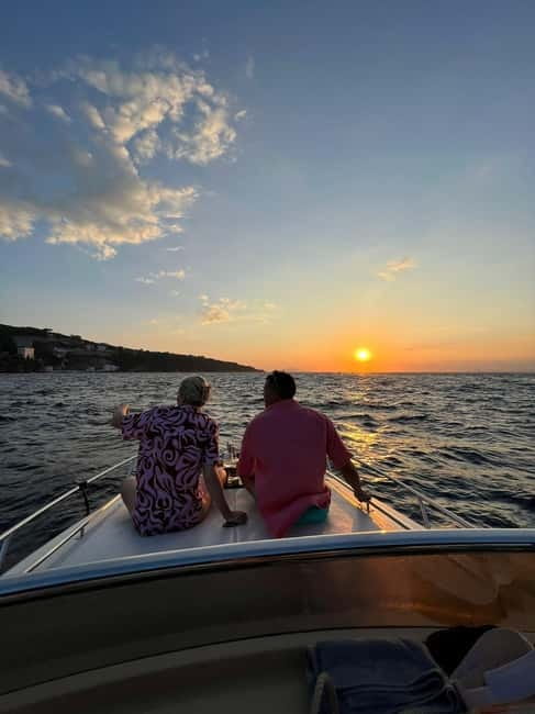 Sorrento: Sunset Coastal Boat Tour with Aperitif - Key highlights worth planning around