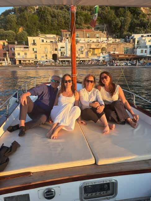 Sorrento Sunset Cruise with Aperitif on Board - Key highlights to look for