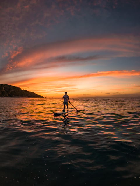 Sorrento: SUP Paddleboard Tour to Bagni Regina Giovanna - Paddling the coves and sea caves like you’re doing Sorrento your way