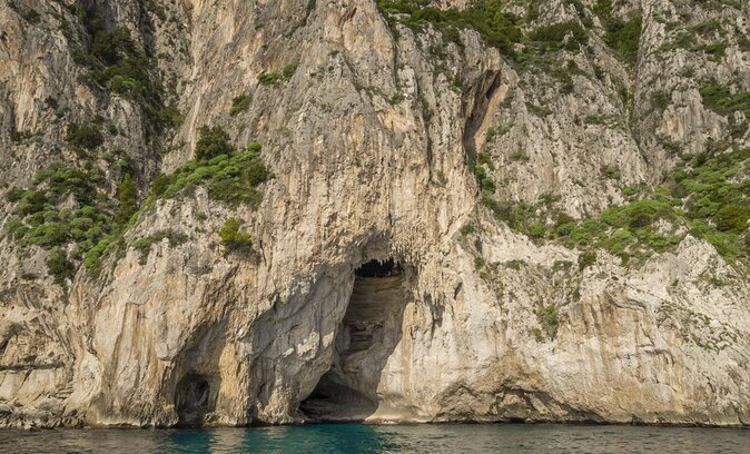 Sorrento to Capri: Small Group Boat Tour with Blue Grotto - Key things to know before you go