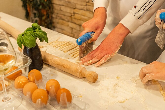 The Magic of Sorrentine Cuisine: Lessons and Tastings - Who Should Book Le ptit bistr 96’s Mozzarella Class?