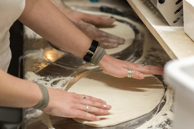 Toss, Bake, Cheers! - Sorrento Pizza Making Class with Wine - Key highlights to know before you go