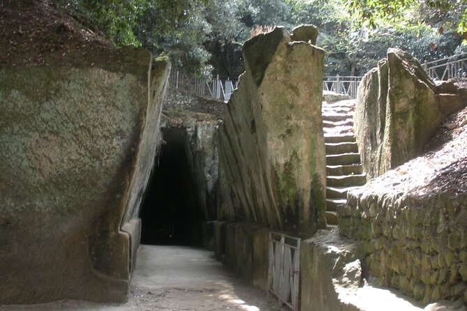 Tour in the ruins of Cuma with an archaeologist. - Key highlights you’ll care about