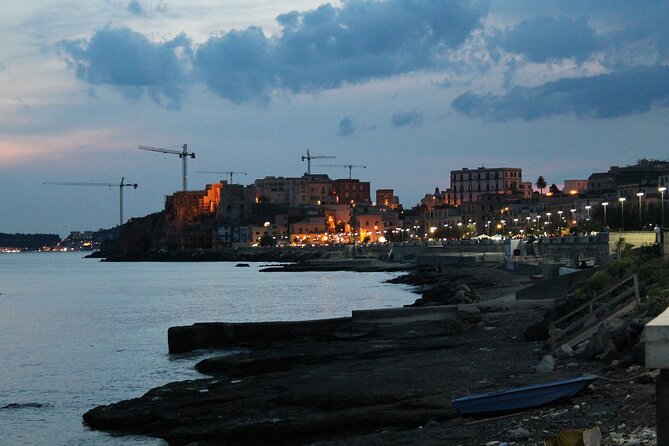 Tour in the ruins of Pozzuoli with an archaeolgist. - Pozzuoli ruins, explained in real scale