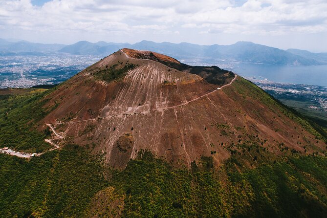 Tour to Discover Pompeii and Vesuvius - Pompeii and Vesuvius in one day: how the schedule actually feels