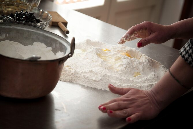 Traditional Neapolitan cooking class - Neapolitan Chop and Braciola-Style Cooking: Meat Lessons You Can Taste