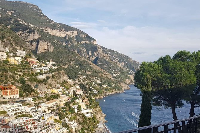 Transfer From Naples airport or station to Positano and vice versa - Naples to Positano, simplified: the point of the transfer