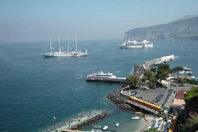 Transfer from Sorrento to Naples or vice versa - Key highlights at a glance