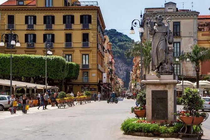 Transfers From Naples Airport Or Train Station To Sorrento - Price and Value: When This $132.53 Per Person Makes Sense